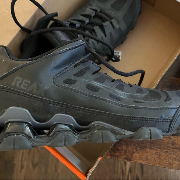 Black Nike Reax - Picture 7 of 10